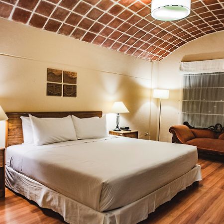 Bth Hotel Arequipa Lake Characato 外观 照片