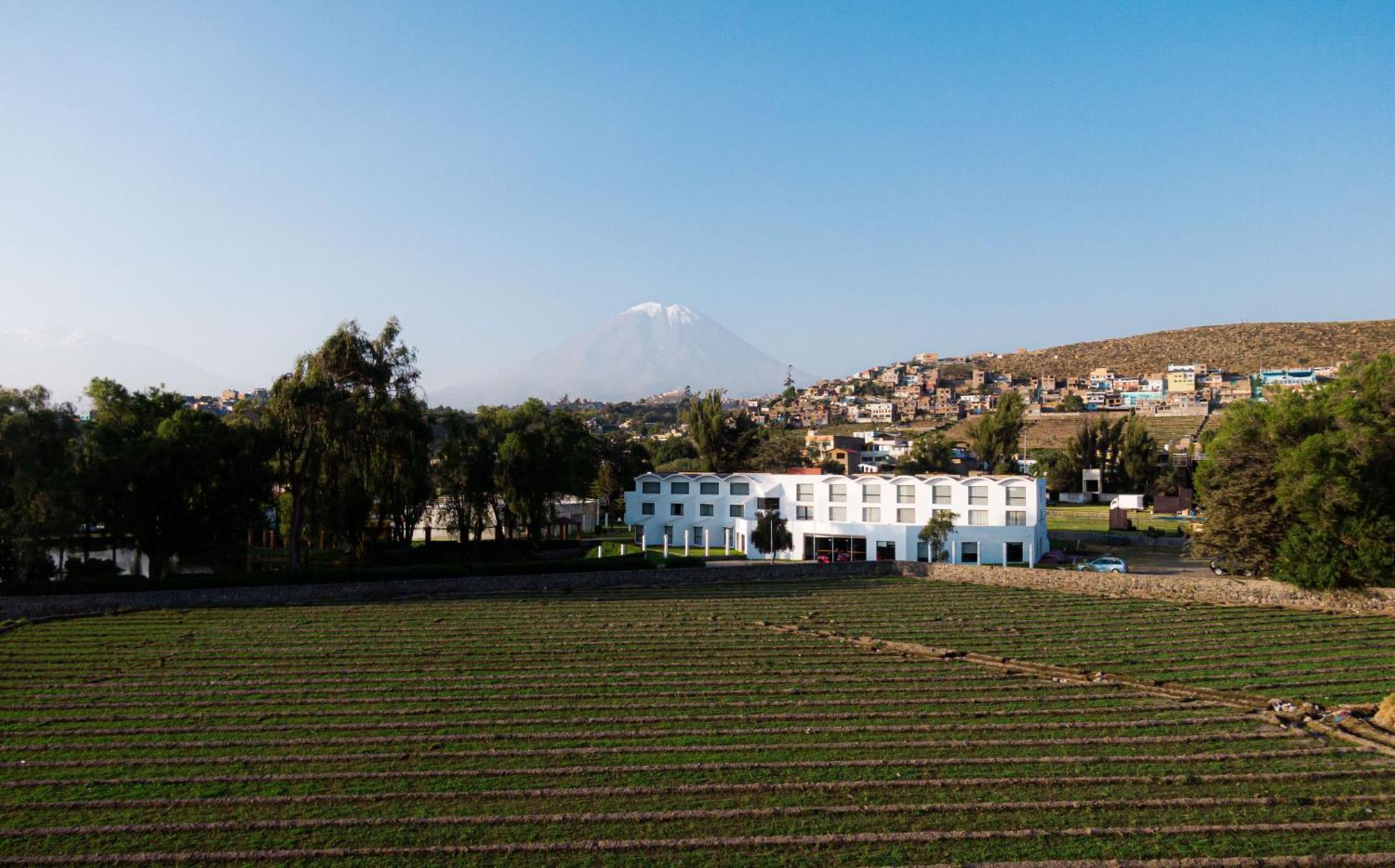 Bth Hotel Arequipa Lake Characato 外观 照片